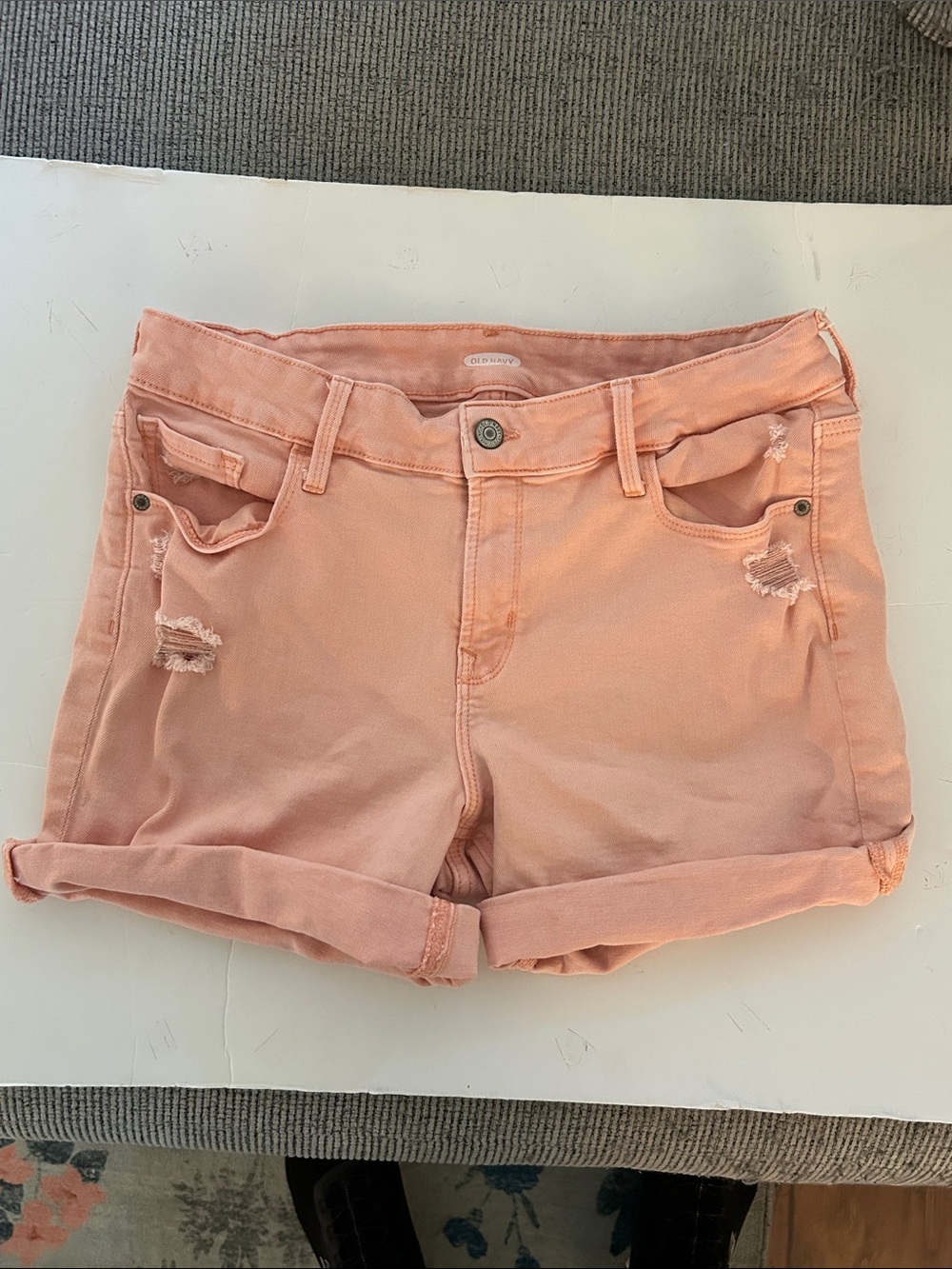 Old Navy Peach Rolled Hem Distressed Jean Shorts size 10 - Picture 3 of 10